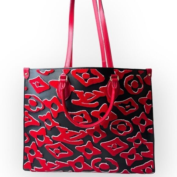 Louis Vuitton Tufted Monogram On The Go GM Limited Edition Tote - Picture 3 of 11